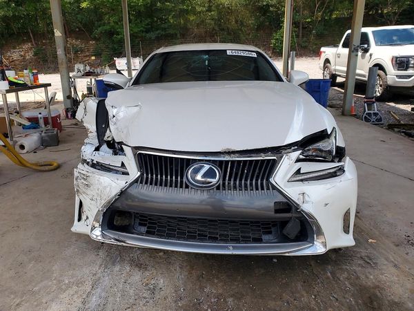 2016 LEXUS RC 200t