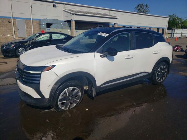2025 NISSAN KICKS