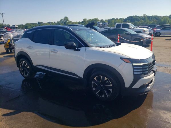 2025 NISSAN KICKS