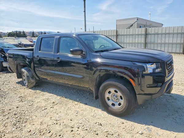 2022 NISSAN FRONTIER Crew Cab