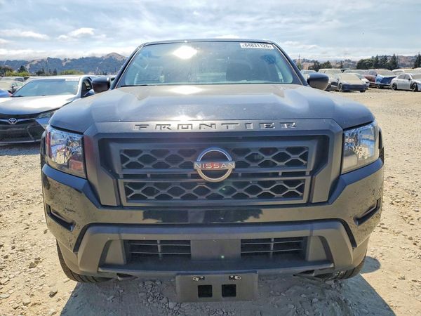 2022 NISSAN FRONTIER Crew Cab