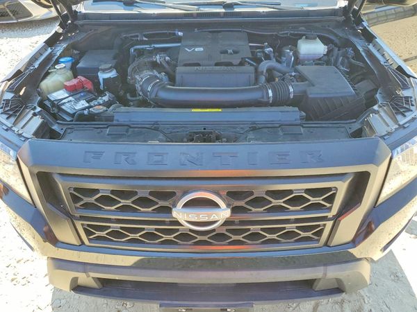 2022 NISSAN FRONTIER Crew Cab