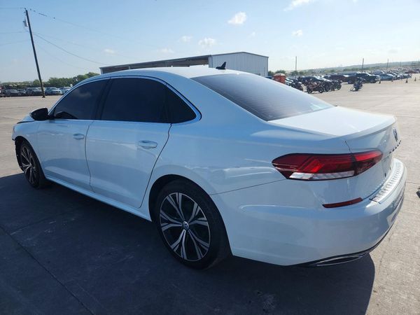 2021 VOLKSWAGEN PASSAT SE