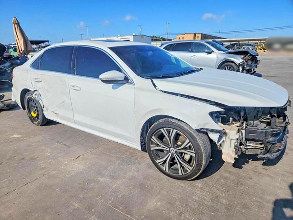 2021 VOLKSWAGEN PASSAT SE