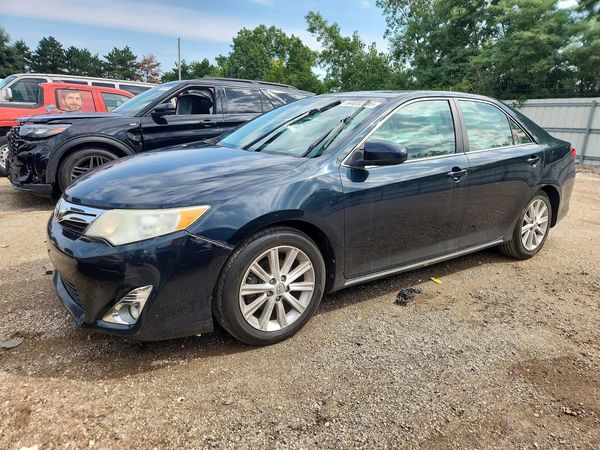 2013 TOYOTA CAMRY