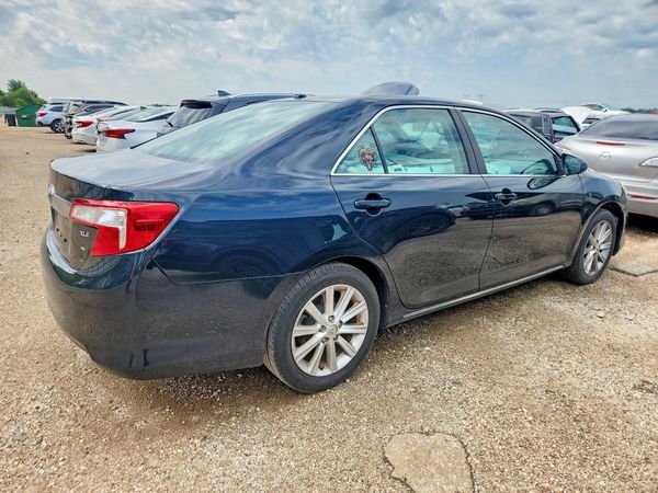 2013 TOYOTA CAMRY
