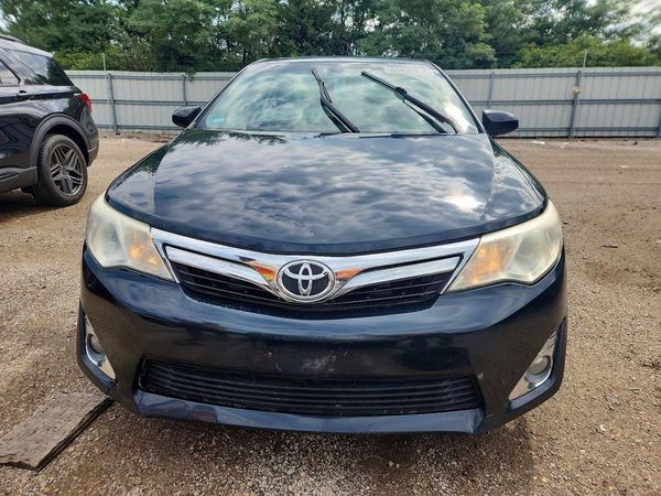 2013 TOYOTA CAMRY