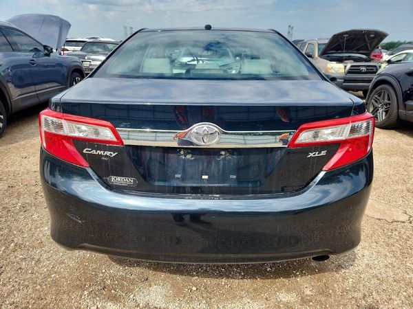 2013 TOYOTA CAMRY