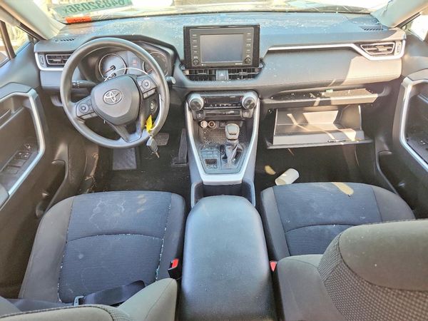 2022 TOYOTA RAV4 LE