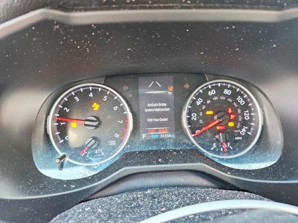 2022 TOYOTA RAV4 LE