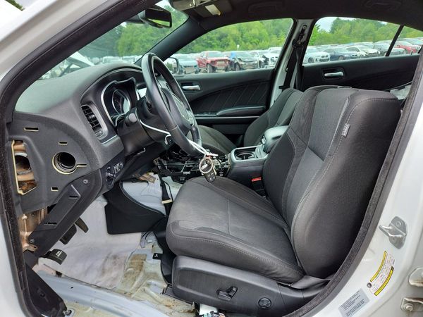2015 DODGE CHARGER SXT — DENT