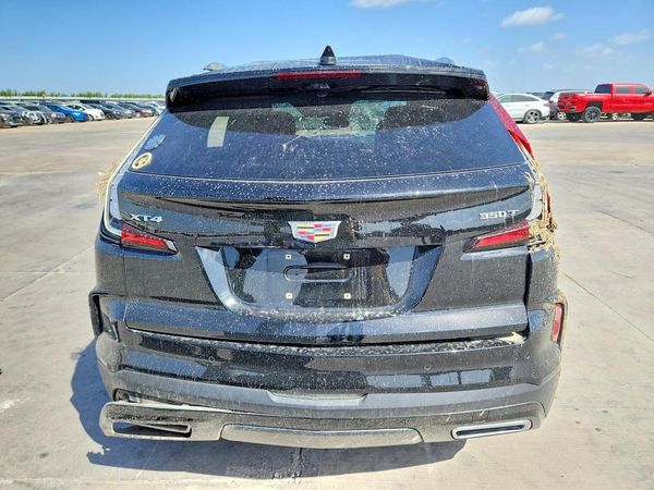 2024 CADILLAC XT4 Premium Luxury