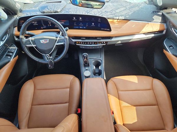 2024 CADILLAC XT4 Premium Luxury