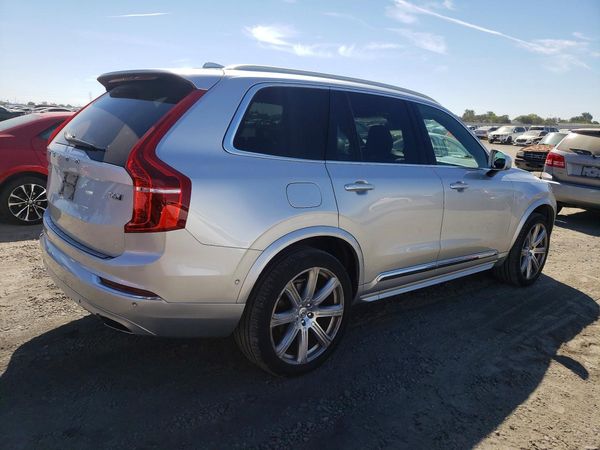 2016 VOLVO XC90