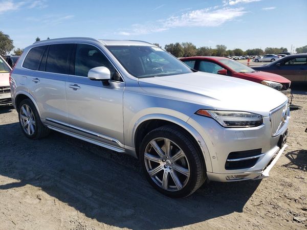 2016 VOLVO XC90