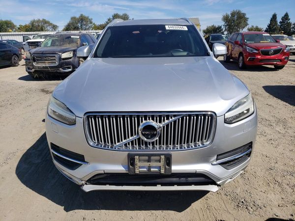 2016 VOLVO XC90
