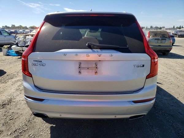 2016 VOLVO XC90