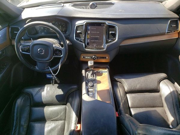 2016 VOLVO XC90