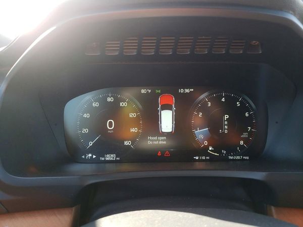 2016 VOLVO XC90