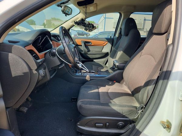 2017 CHEVROLET TRAVERSE 1LT