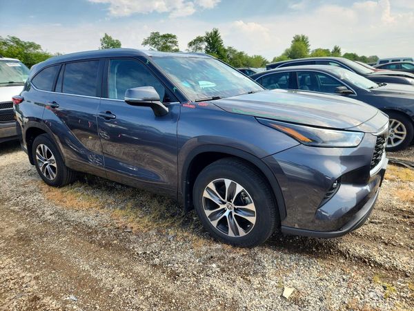 2023 TOYOTA HIGHLANDER