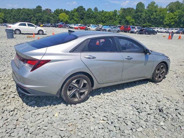 2023 HYUNDAI ELANTRA SEL w/Convenience Pkg