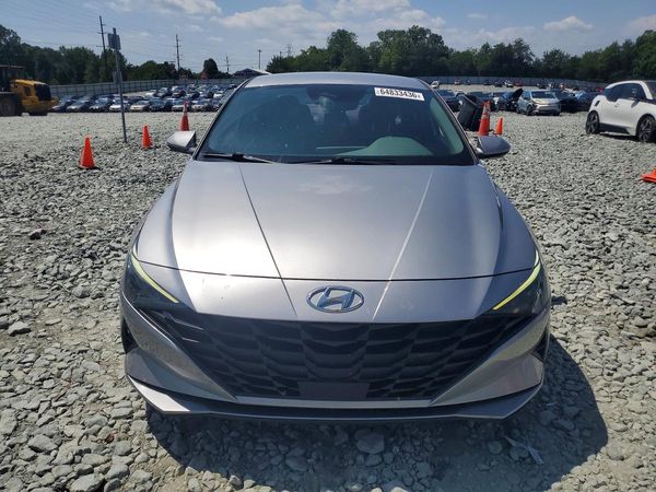 2023 HYUNDAI ELANTRA SEL w/Convenience Pkg
