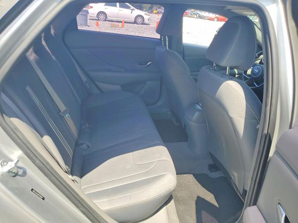 2023 HYUNDAI ELANTRA SEL w/Convenience Pkg