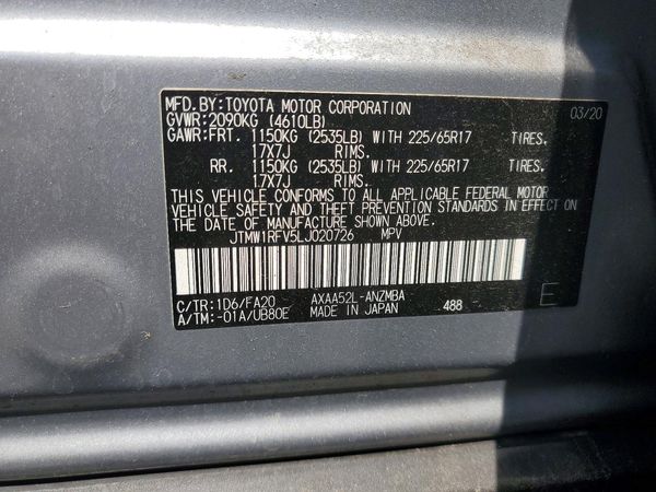 2020 TOYOTA RAV4 XLE