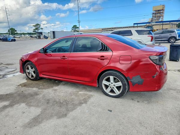 2012 TOYOTA CAMRY