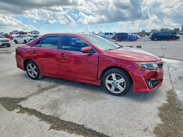 2012 TOYOTA CAMRY