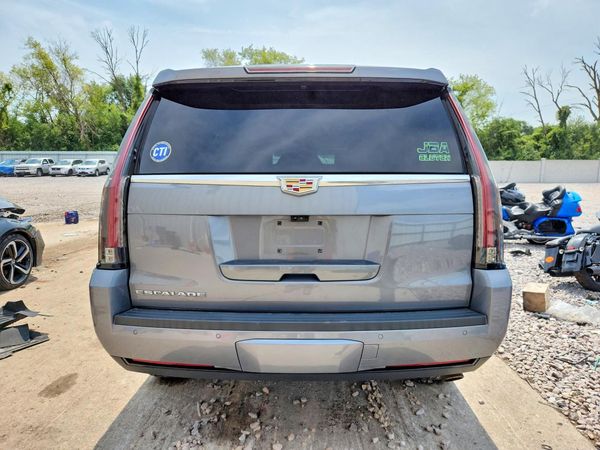 2018 CADILLAC ESCALADE