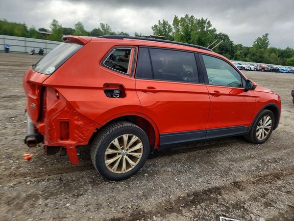 2018 VOLKSWAGEN TIGUAN 4Motion S