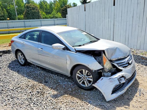 2014 HYUNDAI SONATA GLS/ GLS Popular — Passenger 3/4