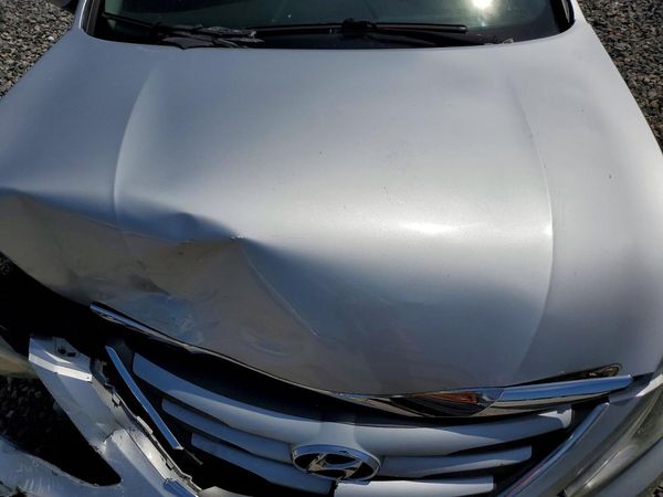 2014 HYUNDAI SONATA GLS/ GLS Popular — Engine bay