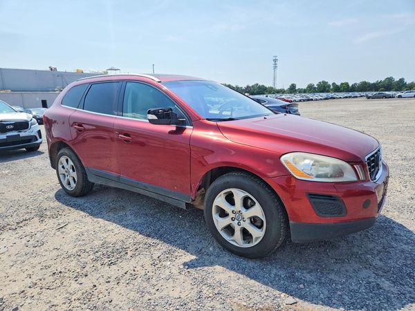 2013 VOLVO XC60