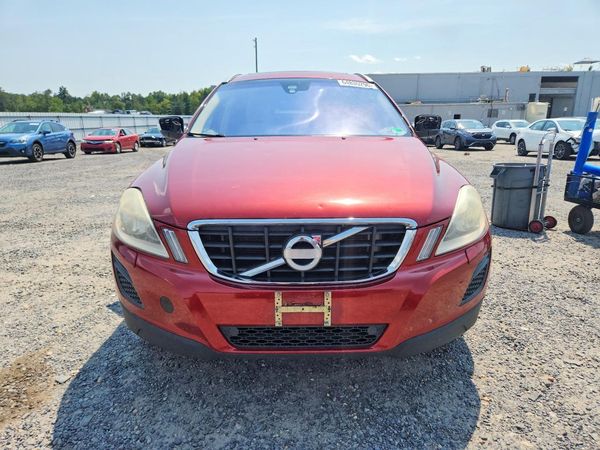 2013 VOLVO XC60