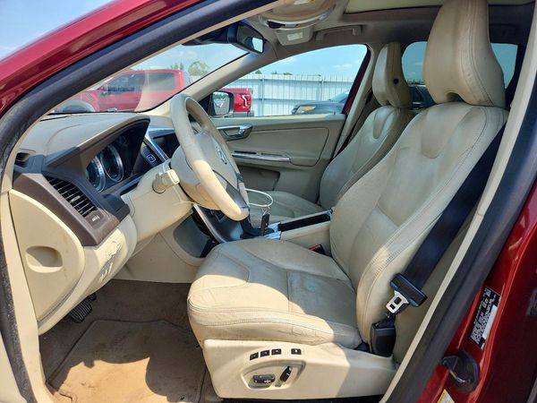2013 VOLVO XC60
