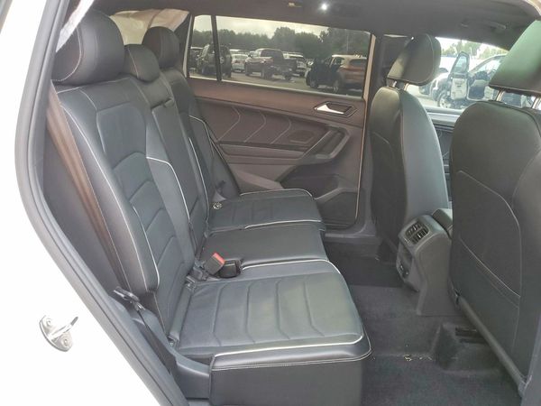 2024 VOLKSWAGEN TIGUAN 4Motion SEL R-Line Black