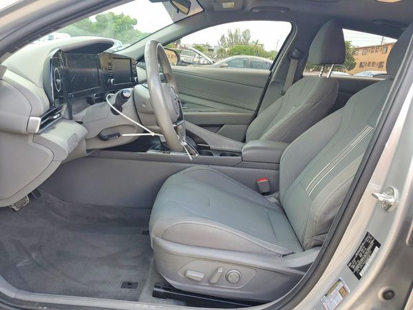 2021 HYUNDAI ELANTRA SEL w/ Premium Pkg