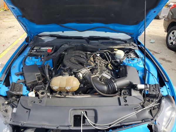 2017 FORD MUSTANG V6 Coupe