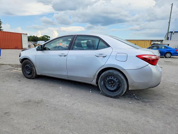 2017 TOYOTA COROLLA