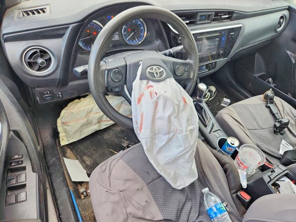 2017 TOYOTA COROLLA