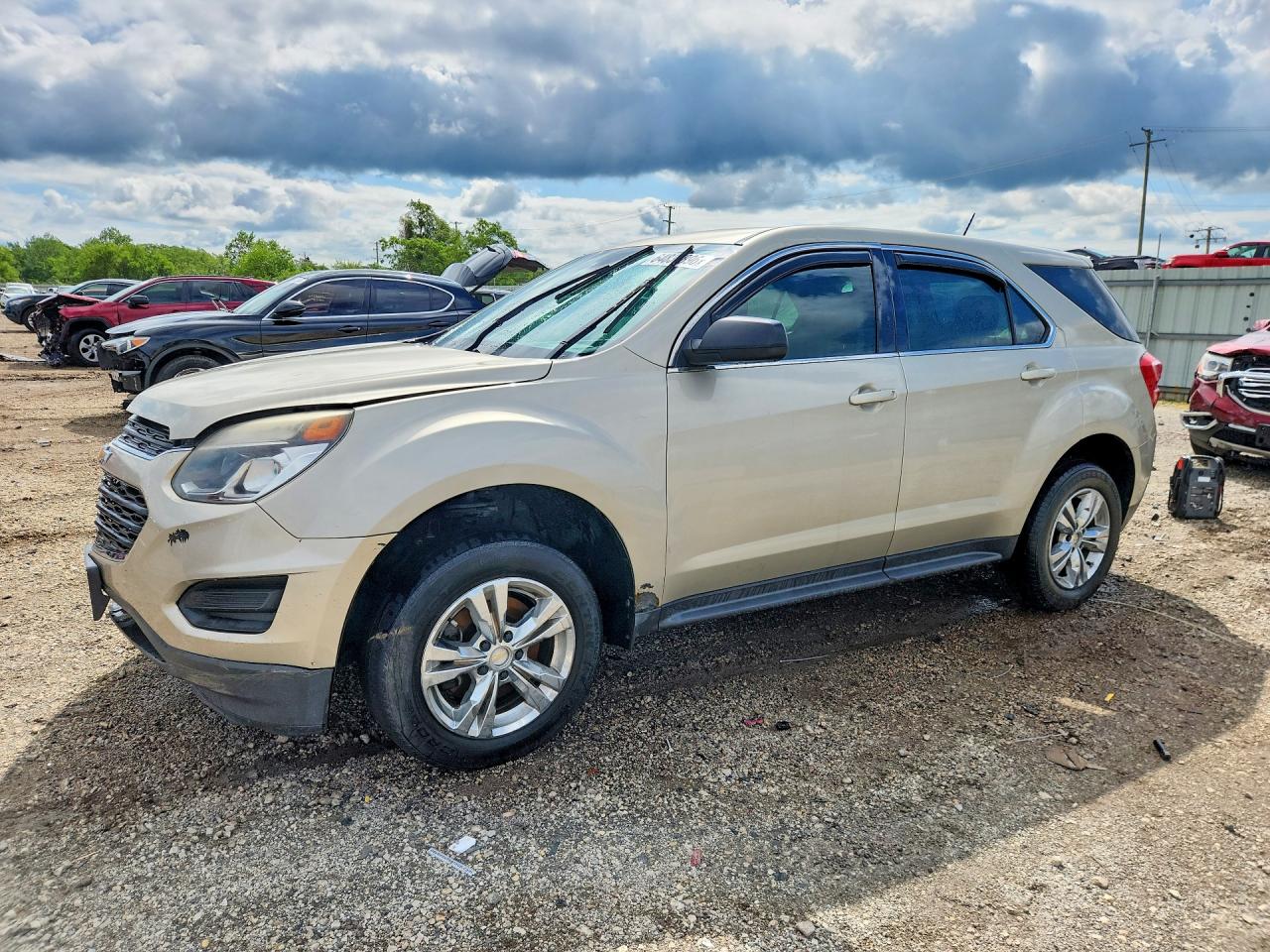 2016 CHEVROLET EQUINOX LS — Front 3/4