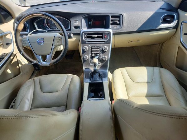 2016 VOLVO S60 SV33 Premier