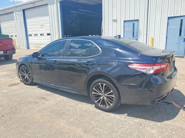 2020 TOYOTA CAMRY