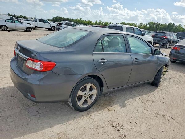 2012 TOYOTA COROLLA