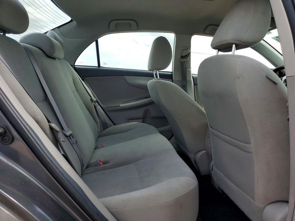 2012 TOYOTA COROLLA
