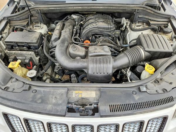 2015 JEEP GRAND CHEROKEE LAREDO 4X4