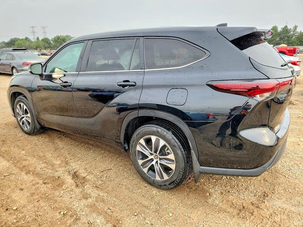 2024 TOYOTA HIGHLANDER